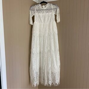 Trish Scully NWT Gorgeous Warm White Lace Gown Dress Girls Size 14